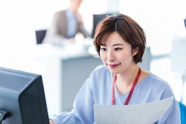 【江戸川区役所】郵送による税証明などの発行事務＊土日祝休み■交通費全額支給＜自転車通勤OK＞